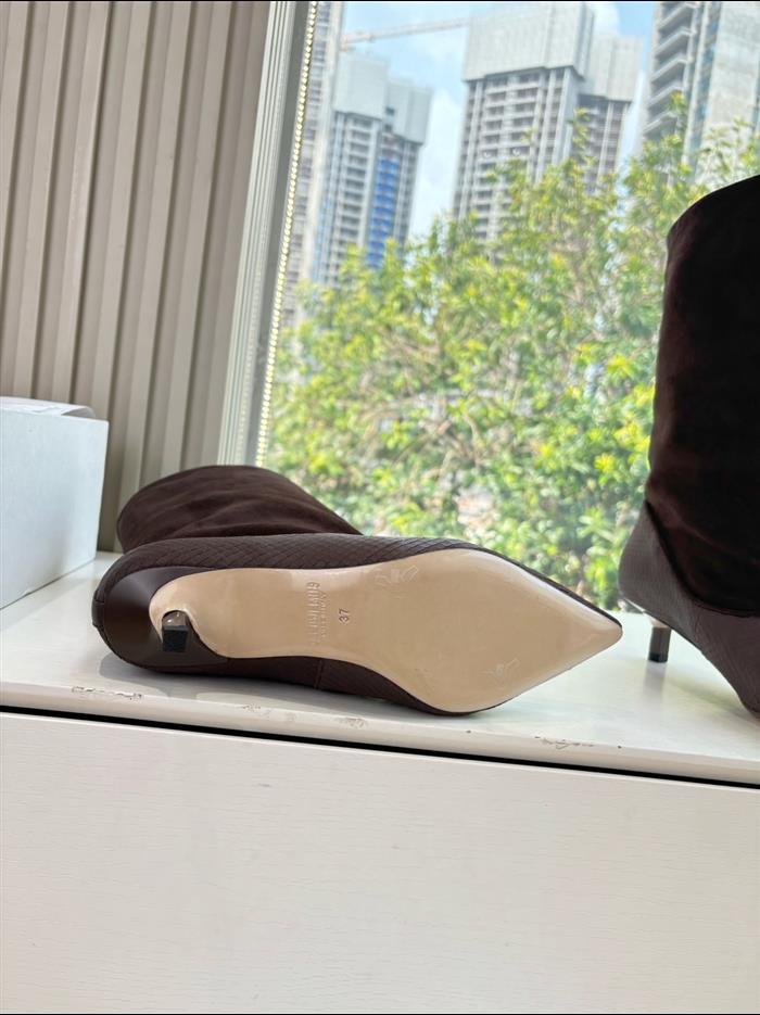 20251128172613156 410